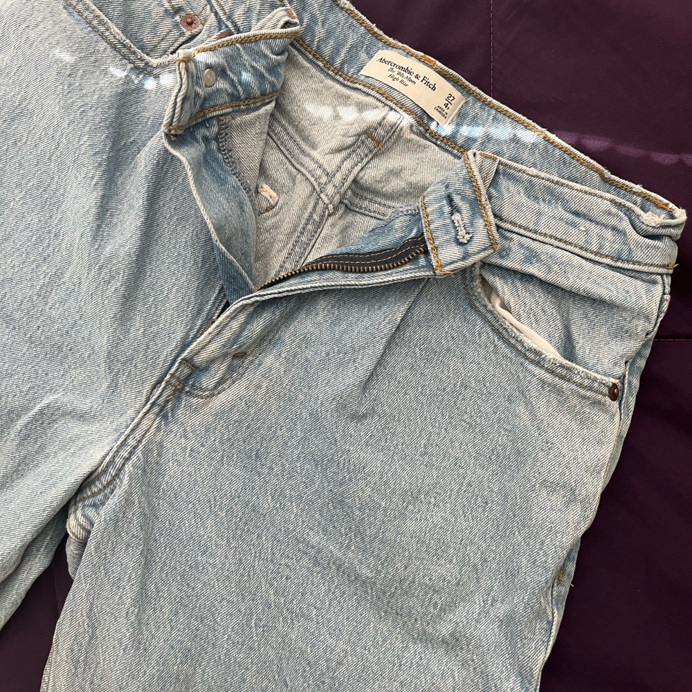 Pleated High Rise 80s Mom Jeans